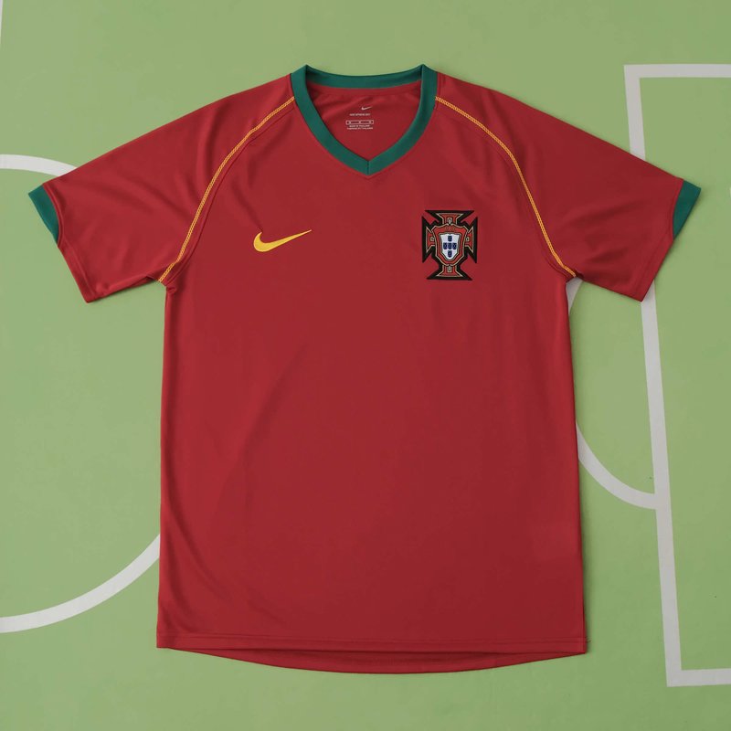 Köp Fotbollstroja Portugal Hemmatröja 2006 Röd Kortärmad