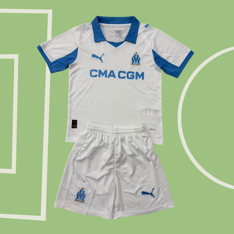 Marseille 2025/26 hemma fotbollströja med shorts