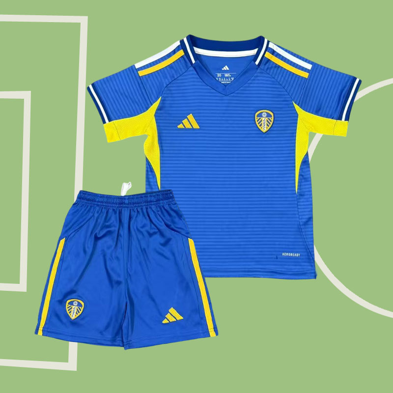 Leeds United bortatröja barn 2025/26 – blå komplett tröja och shorts