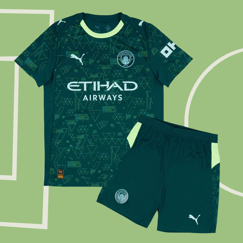 Manchester City fjärdetröja barn 2025/26 – grön fotbollströja och shorts