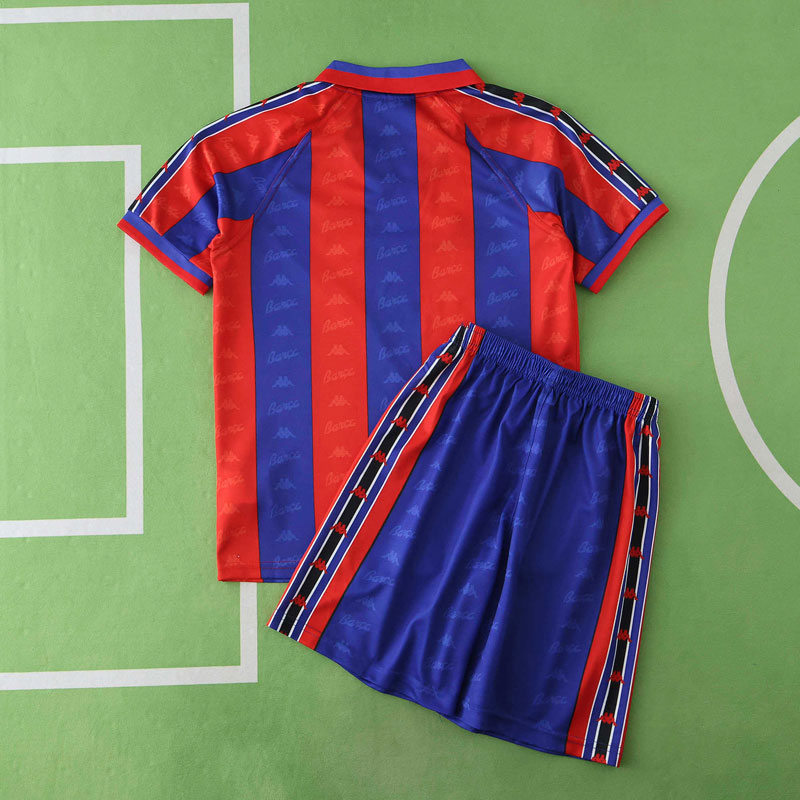 FC Barcelona 1996-97 retro hemmaställ barn FC Barcelona 1996/97 retro hemmaställ barn