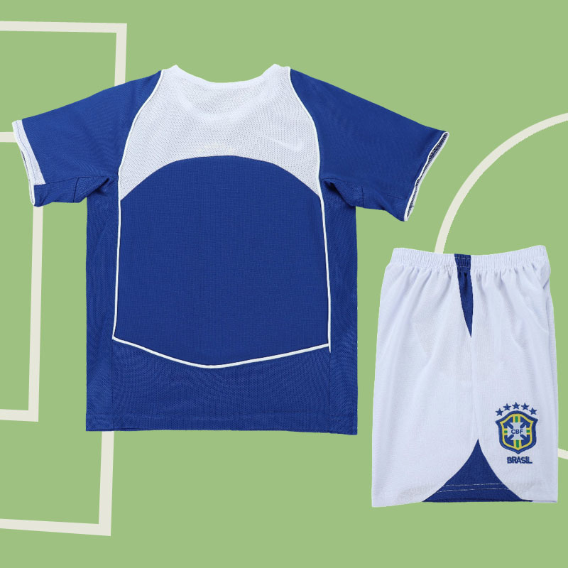 Brasilien 2004 retro fotbollströja barn – bortakit med shorts Brasilien 2004 retro fotbollströja barn – bortakit med shorts