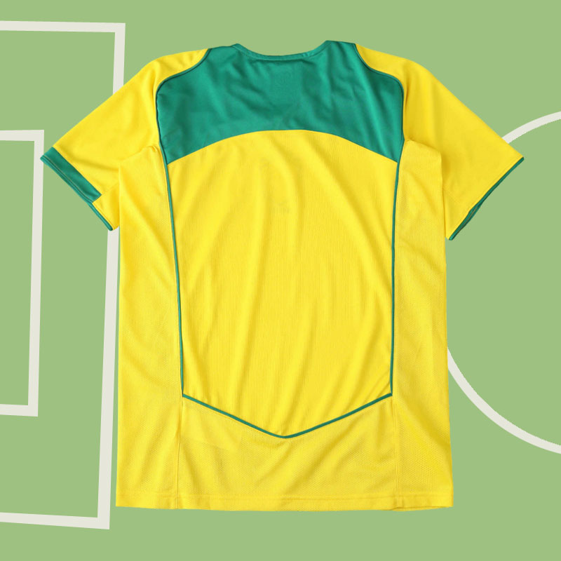 Brasilien retro tröja herr 2004-05 Klassisk Brasilien fotbollströja 2004/05 – retro hemmatröja herr